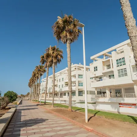 Apartment La Calma - Seafront Penthouse *